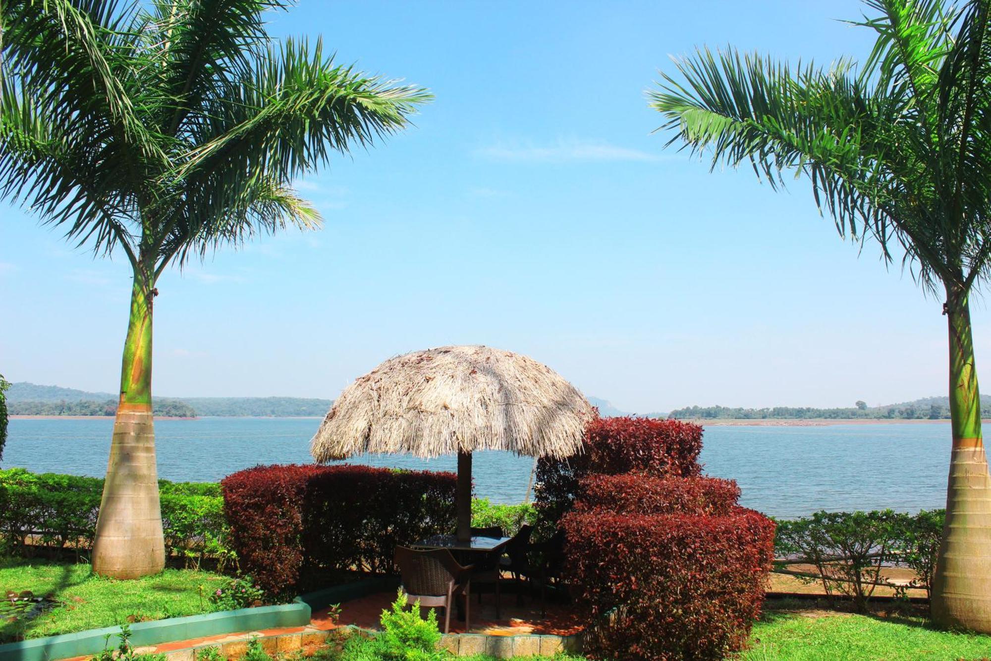 Coorg Jungle Camp Backwater Resort Suntikoppa Bagian luar foto