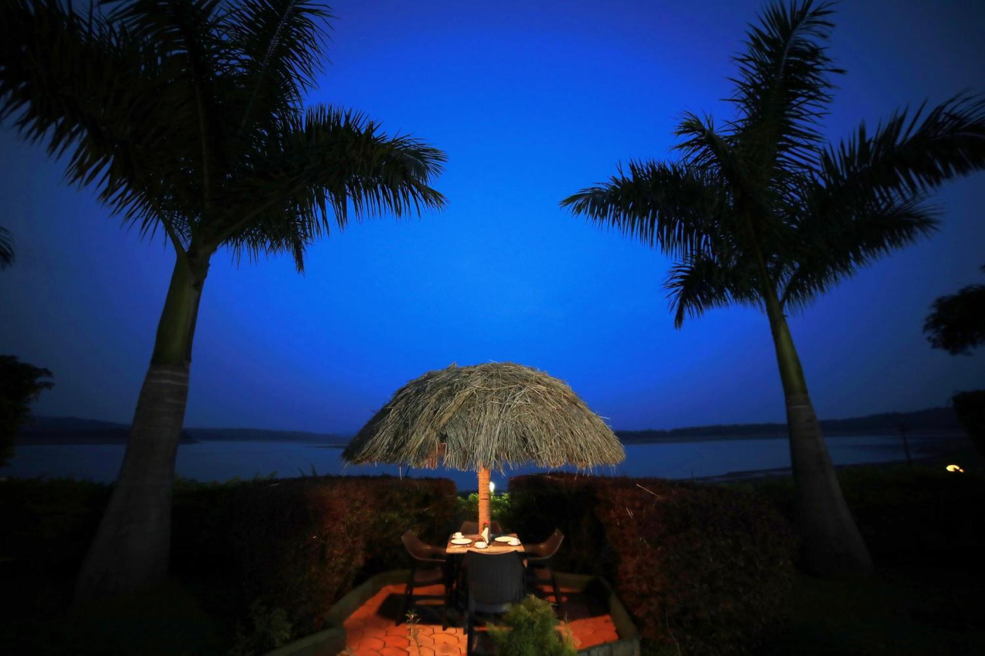 Coorg Jungle Camp Backwater Resort Suntikoppa Bagian luar foto